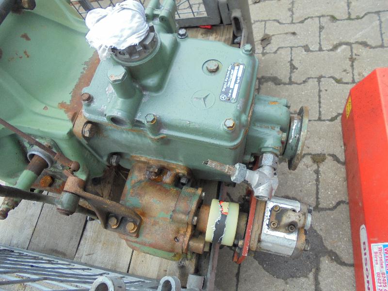 Getriebe 608D mit Nebenantrieb 310 261 05 05