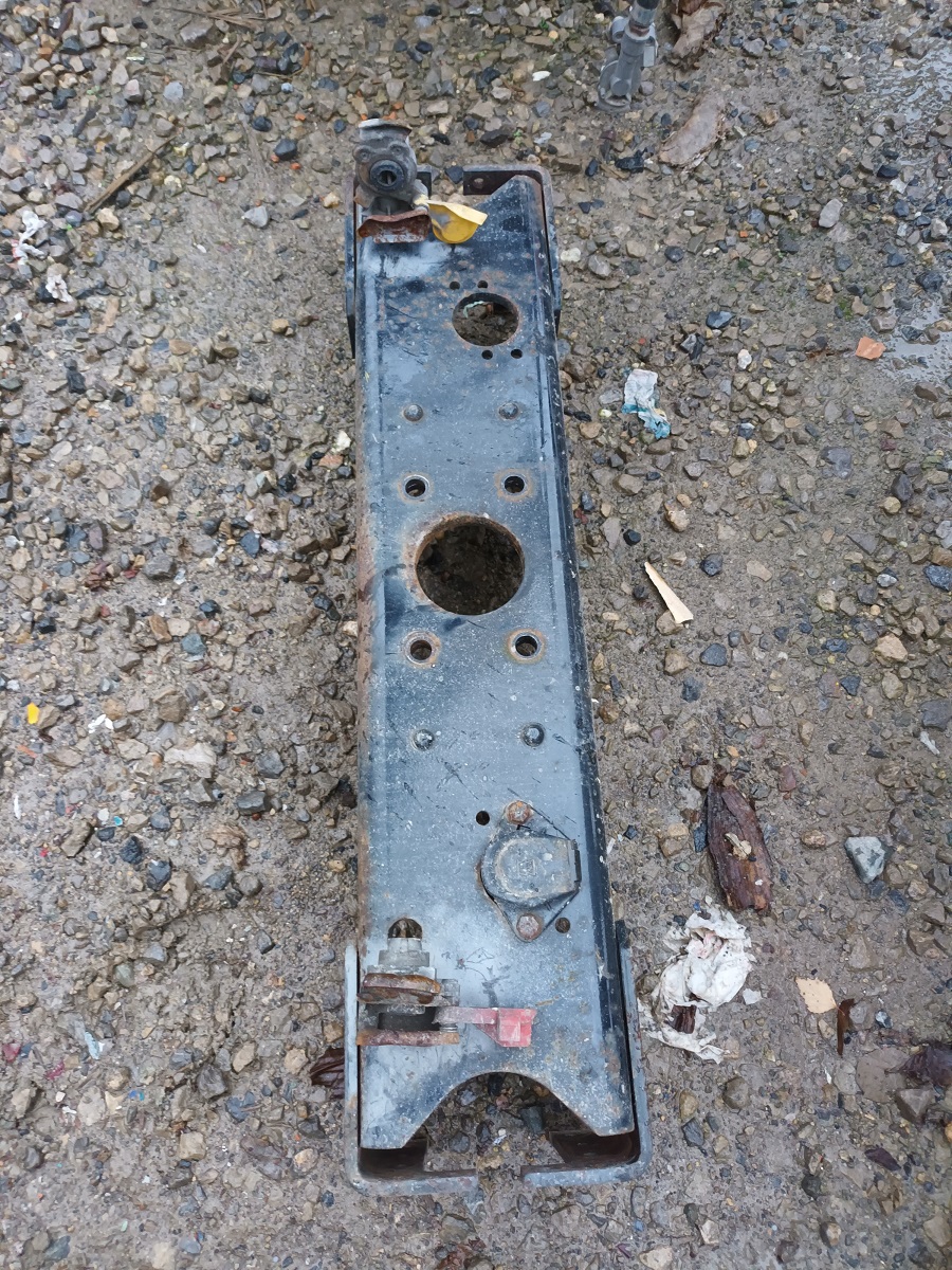 840mm lang, 200mm hoch